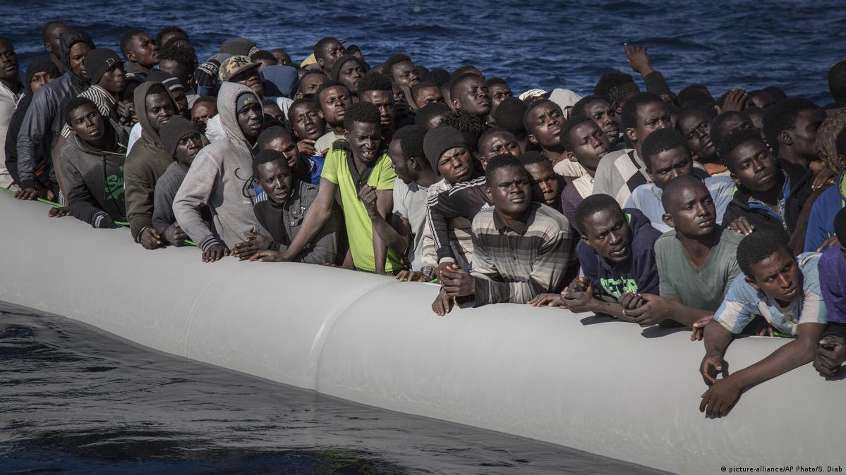 Claim UK offering illegal immigrants £3,000 to return home, mostly true