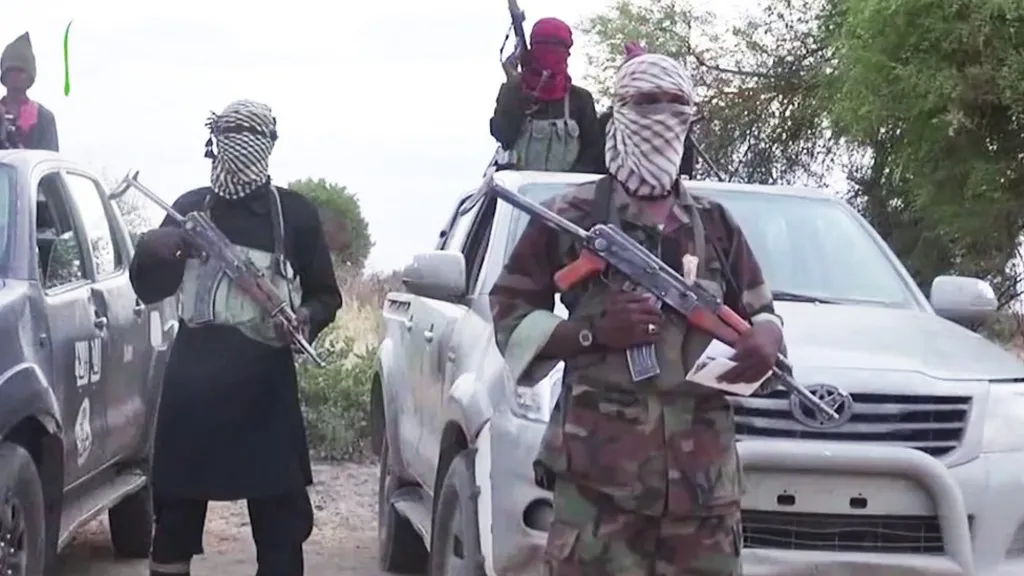 Misleading! Soldier caught supplying ammunition to terrorists, not repentant terrorist