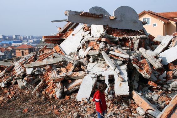 Viral video of foreign houses being demolished in Burkina Faso, AI-generated 